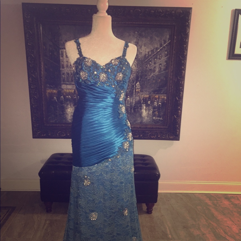 Terani COUTURE PROM 👗